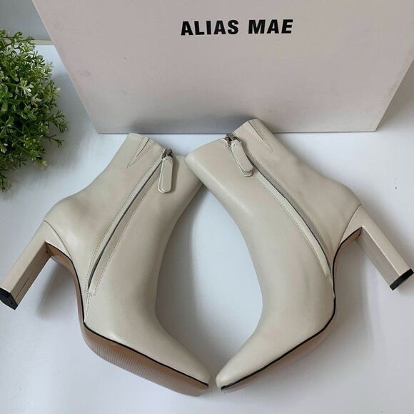 Alias Mae Yolanda Bootie Sz 37EU/6US in Bone Ivory Leather Square Toe - Picture 4 of 12